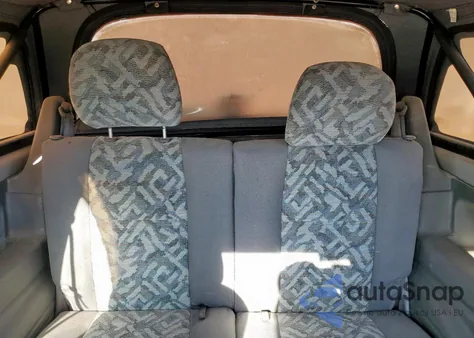 2000 Suzuki Vitara Jlx from USA, damaged, VIN 2S3TA52C6Y6101885